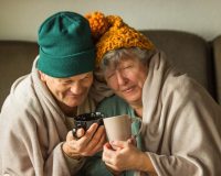 recommendations for the elderly health in the cold seasons